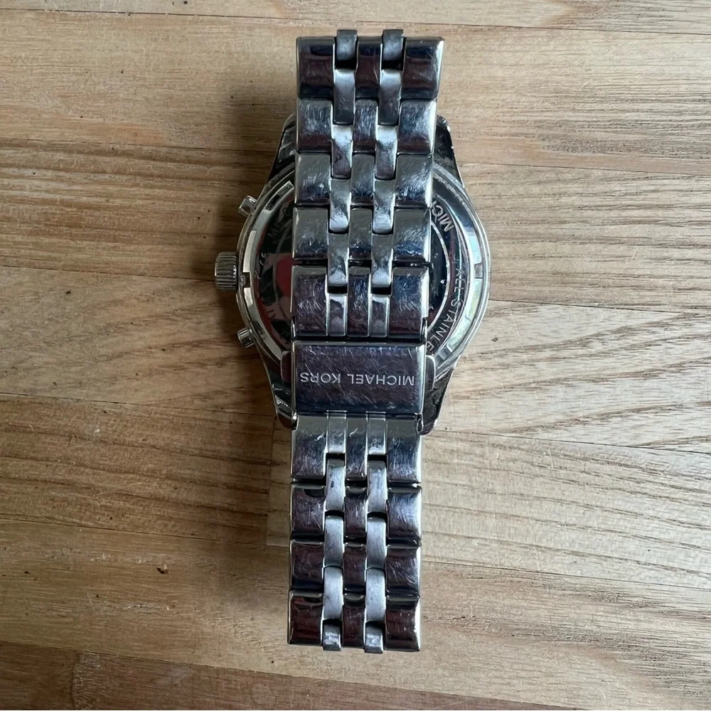 Michael kors ladies stainless steel dress watch NEW BATTERY
